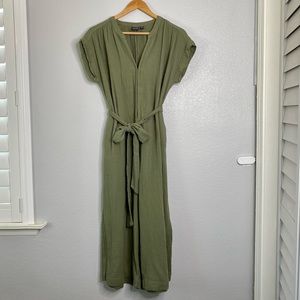 Gap Gauze Jumpsuit in Desert Cactus Green
Size 10P